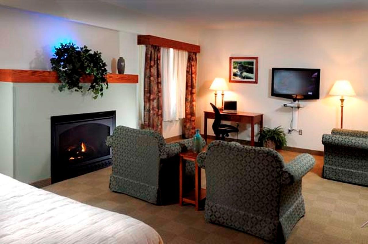 Chief Logan Lodge Hotel & Conference Room photo