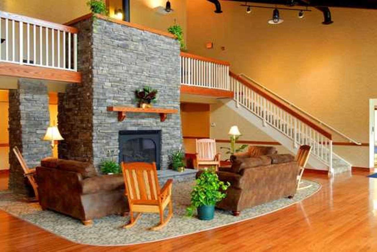 Chief Logan Lodge Hotel & Conference Exterior photo